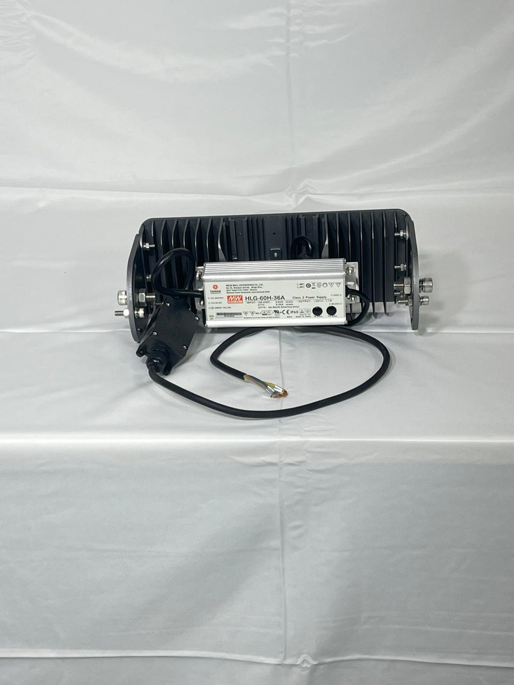 Shineon LED Flood Light (TORQ MK2) 60W CCT: 5000K