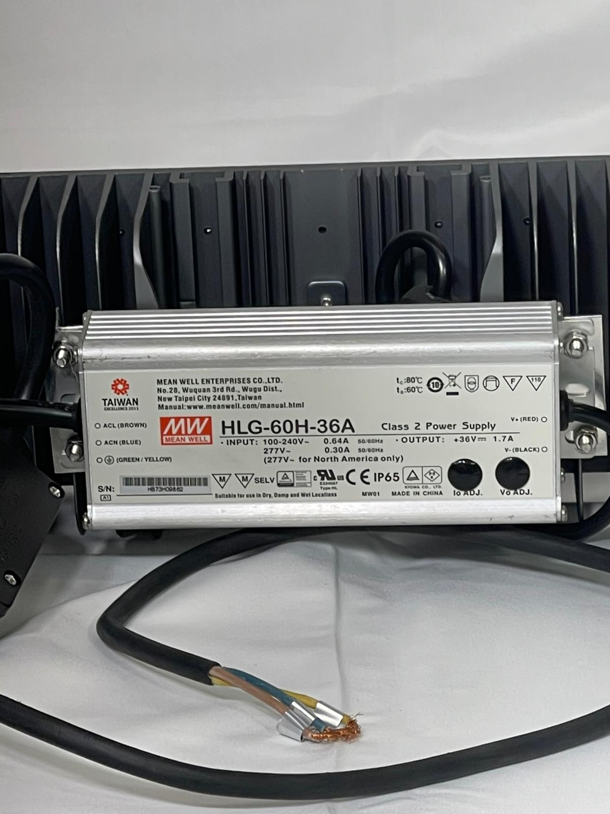 Shineon LED Flood Light (TORQ MK2) 60W CCT: 5000K