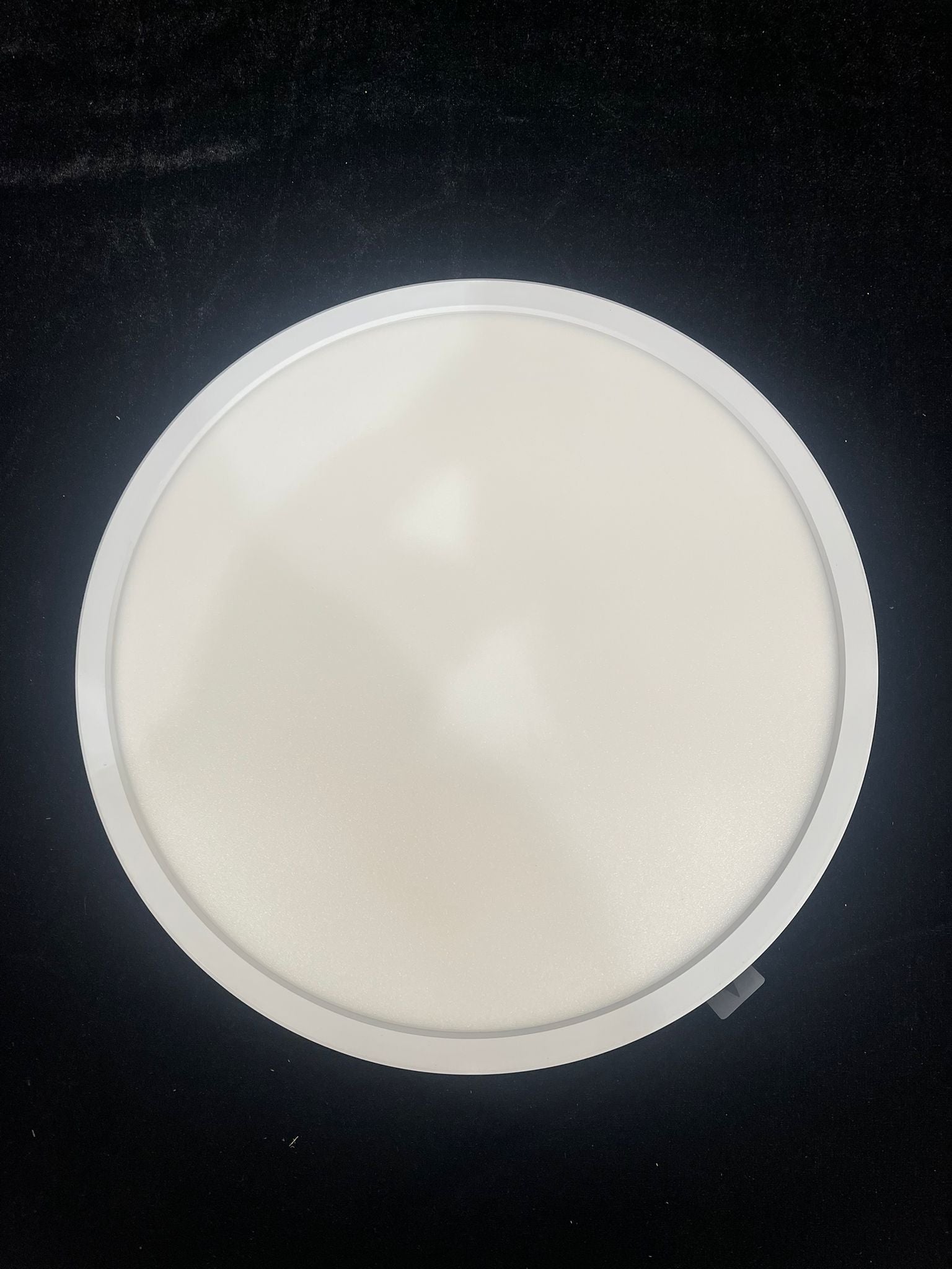 Energetic Ultrathin V Five Colour Oyster 17W light, 23x294mm, IP54