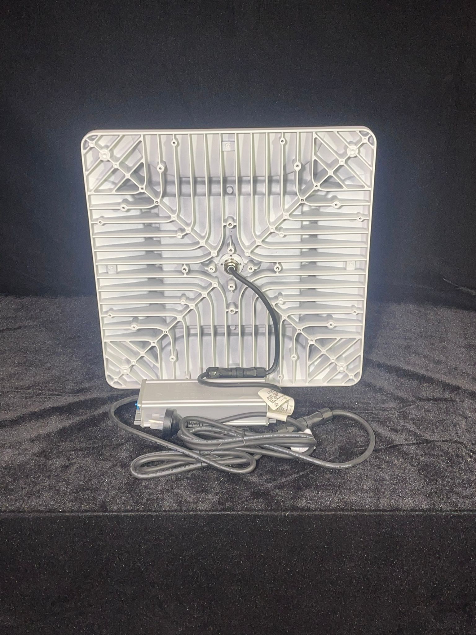 Shineon LED Canopy Light (SIGNA MK2), 150W, 5000K, No Sensor