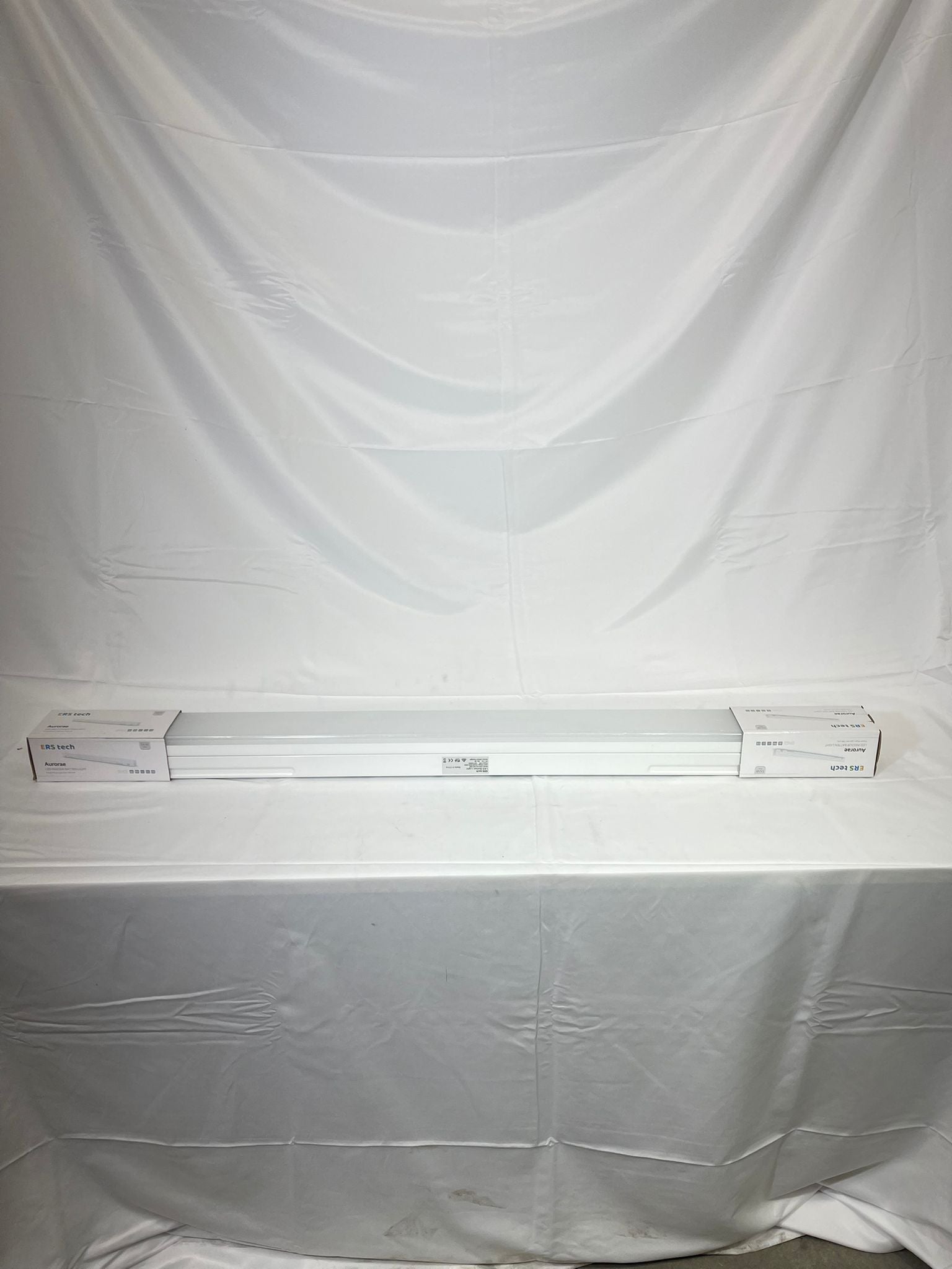 ERS Tech Aurorae LED Indoor Batten Lights CCT: 4,000K 1210mm X 235mm X 280mm