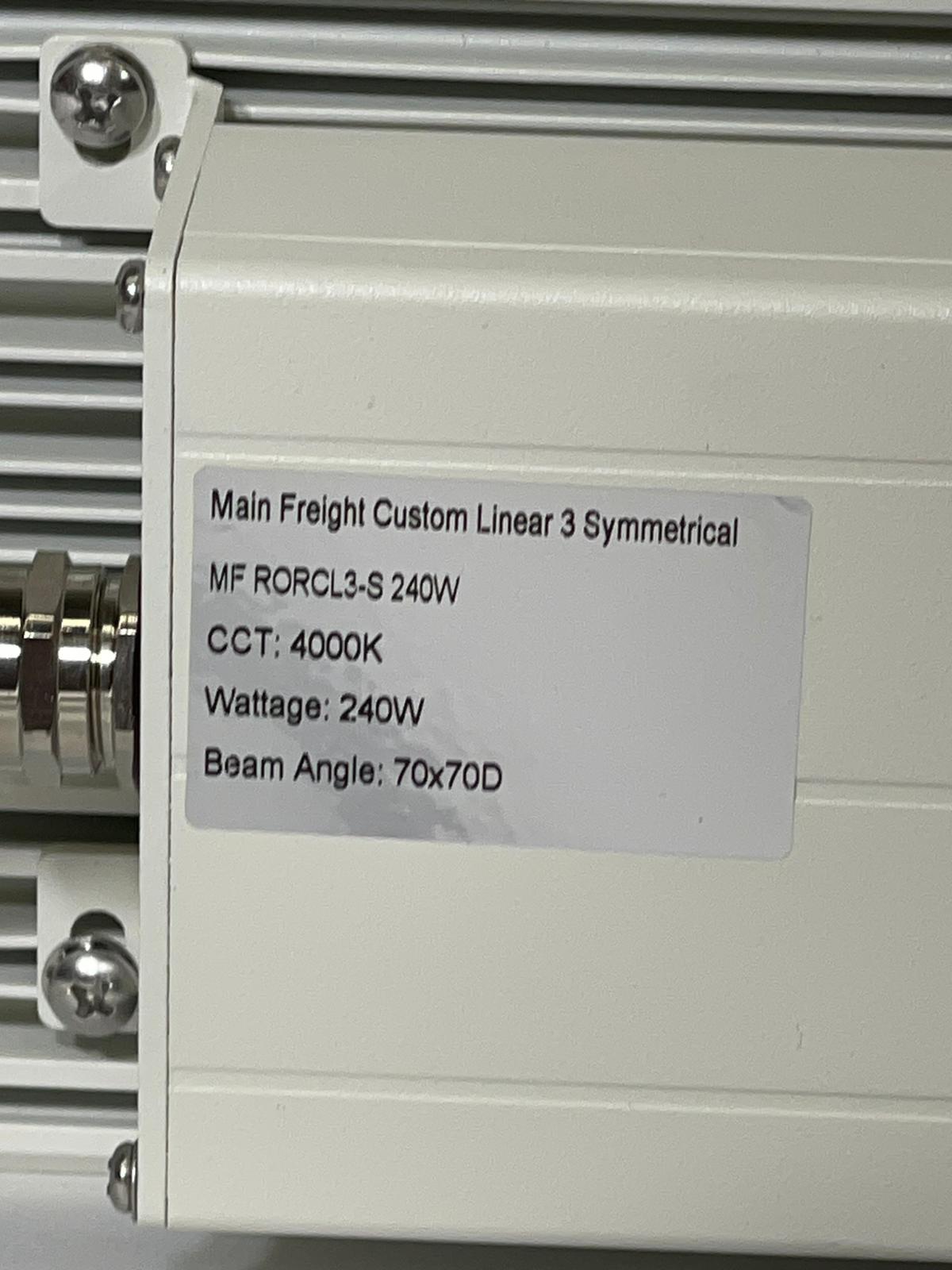 Flood Light Linear 3 Symmetrical 4000K
