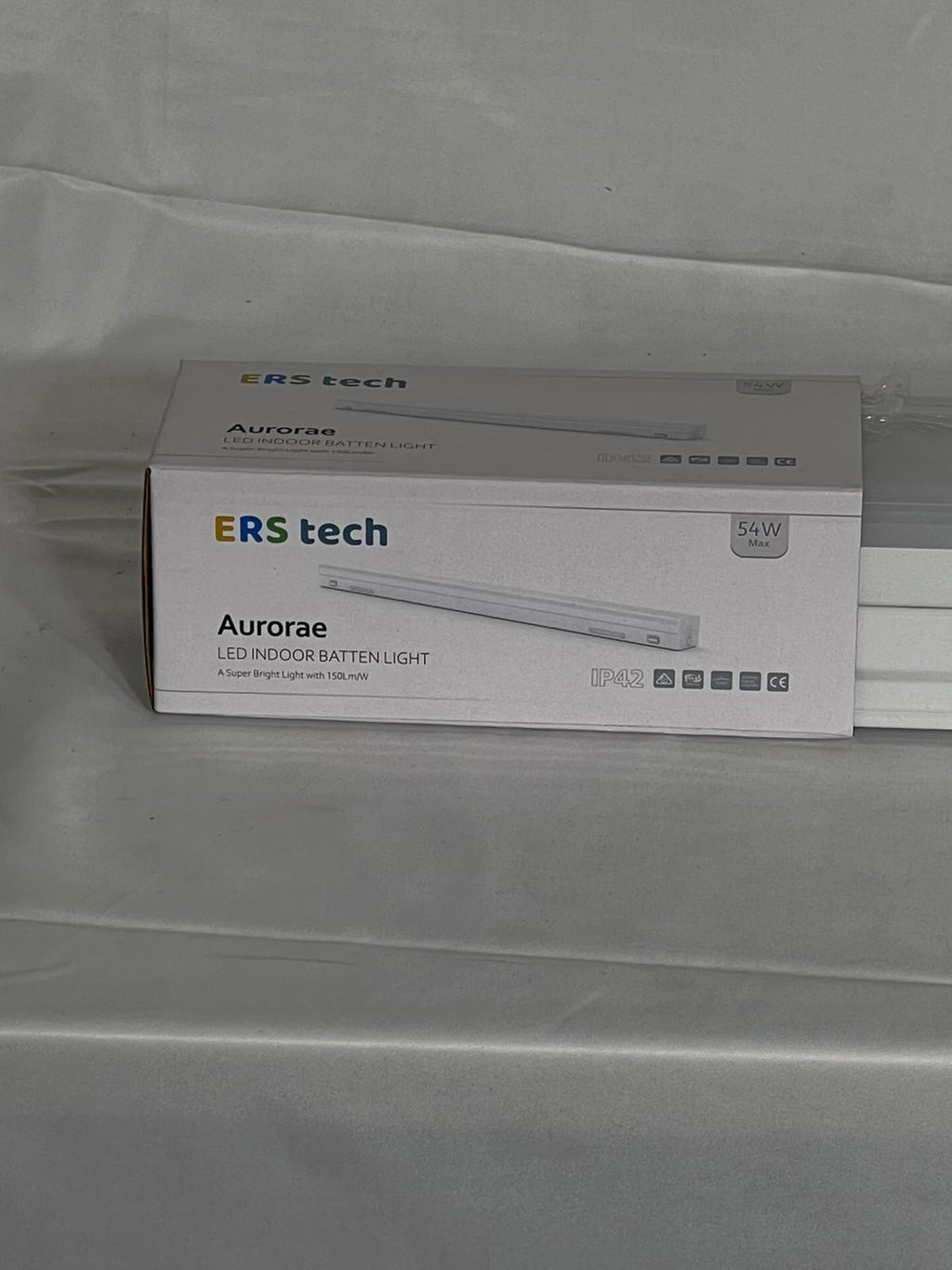 ERS Tech Aurorae LED Indoor Batten Lights CCT: 4,000K 16W