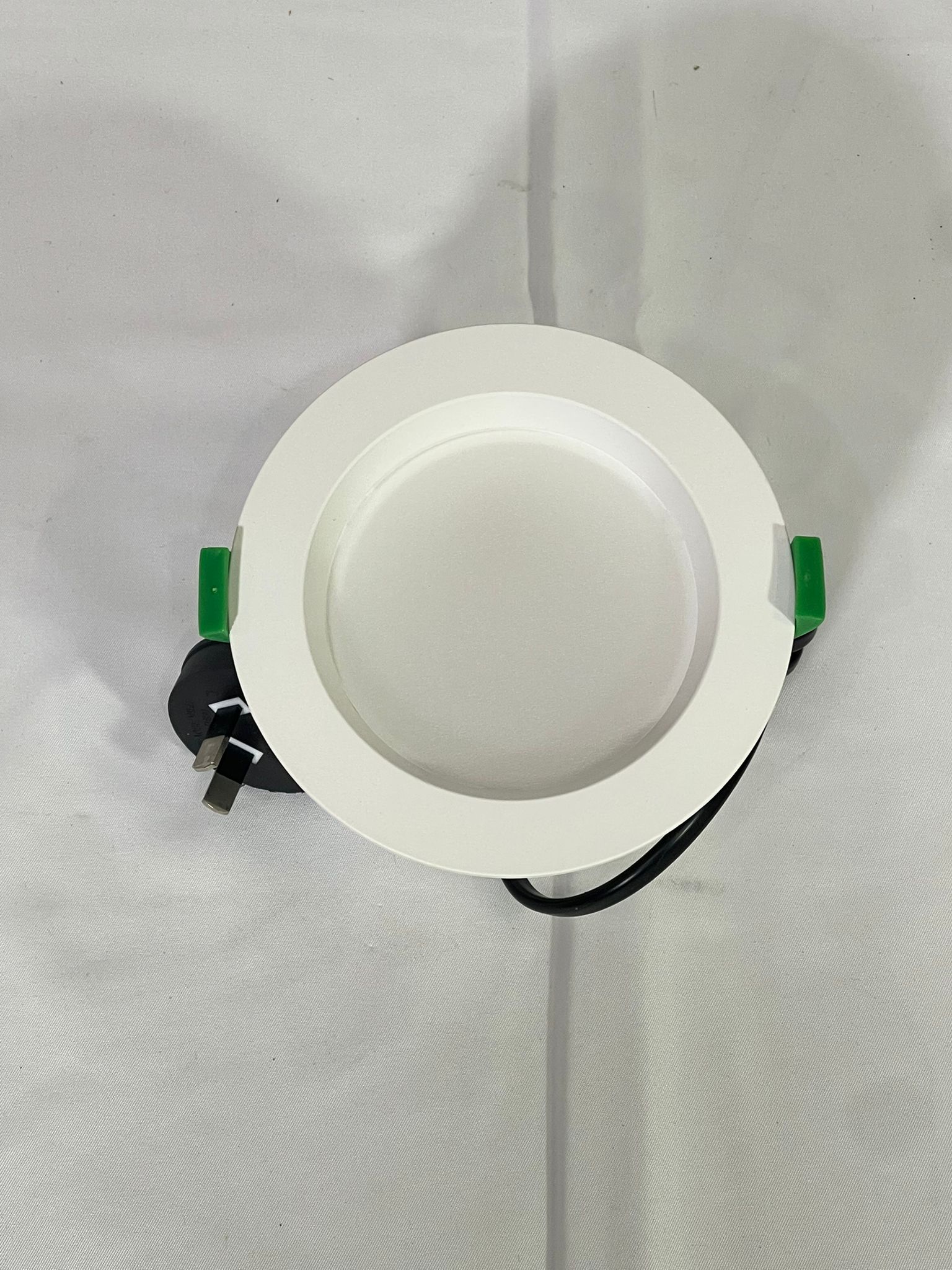 Emerald Planet LED Shoplight HP Eclipse Series G2 Tri-colour Dimmable 8W 90mm