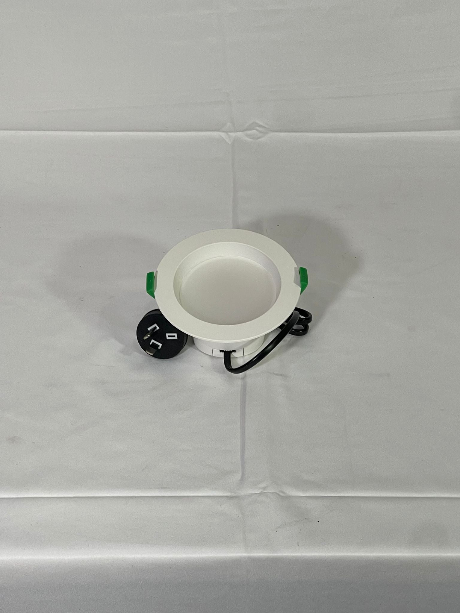 Emerald Planet LED Shoplight HP Eclipse Series G2 Tri-colour Dimmable 8W 90mm