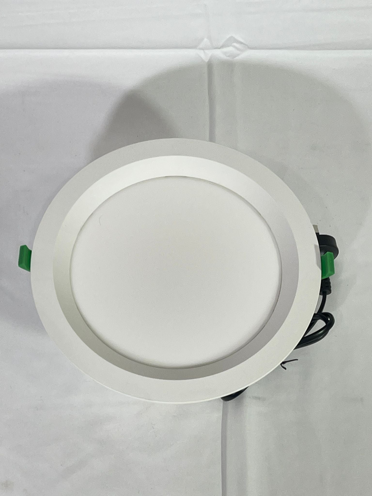 Emerald Planet LED Shoplight HP Eclipse Series 10W