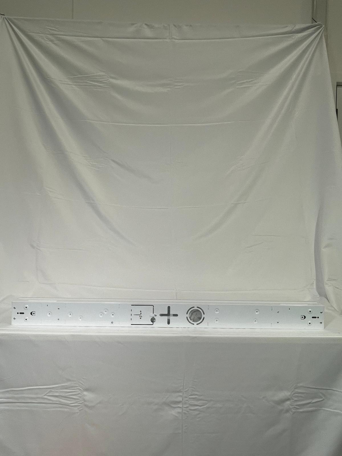 ERS Tech LED Indoor Batten Lights 4000K with Day/Night Sensor -40W