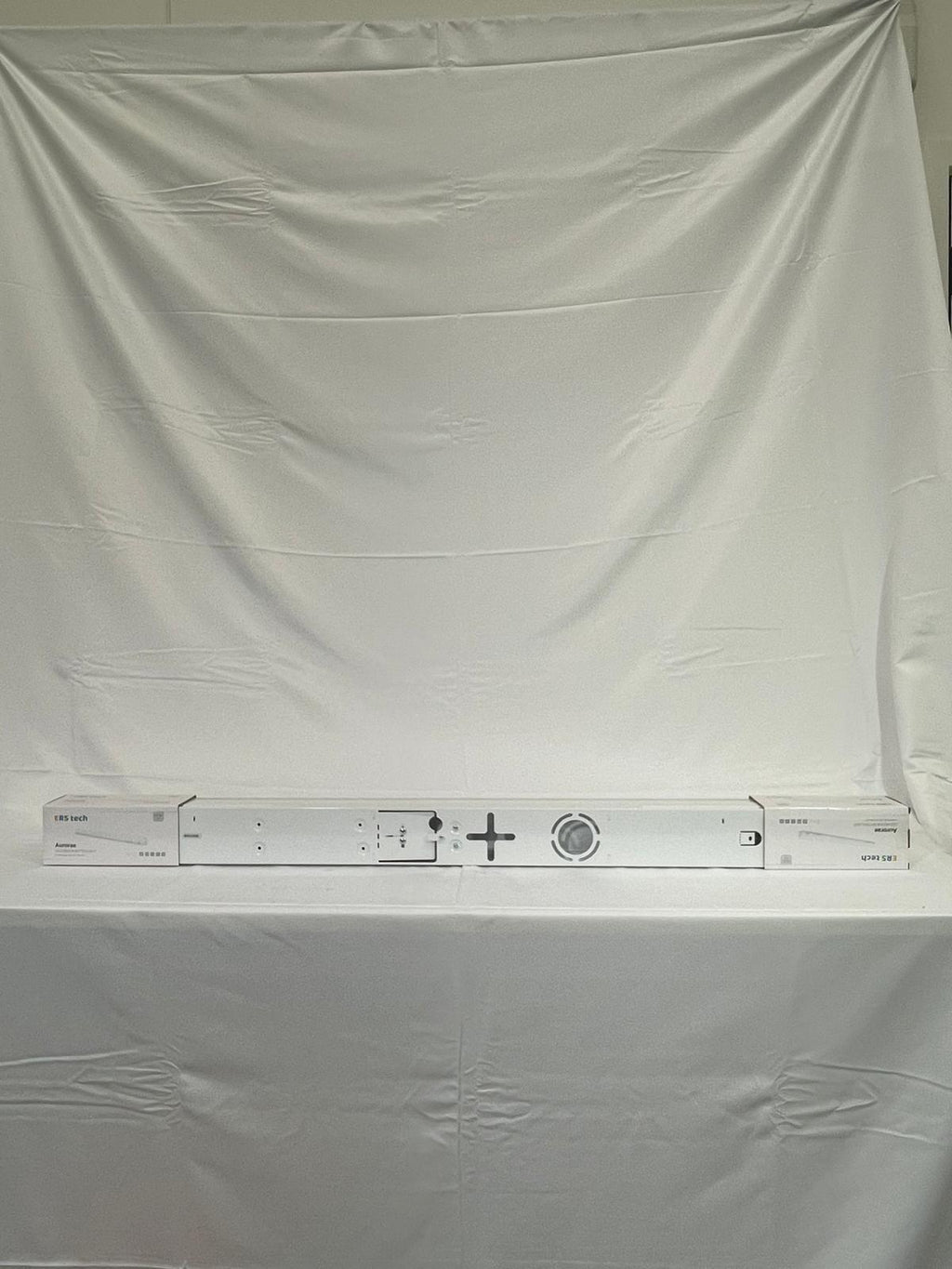 ERS Tech Aurorae LED Indoor Batten Light CCT: 4000K