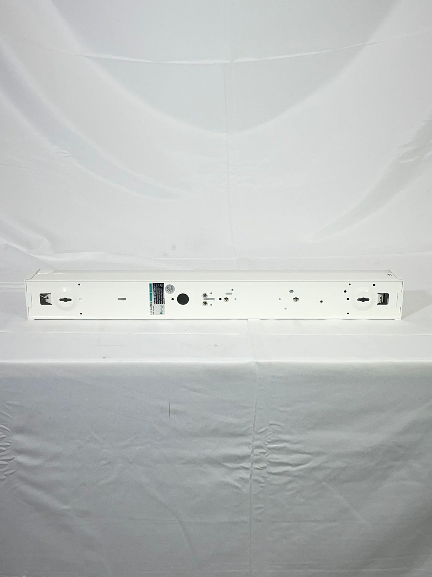 Emerald Planet LED Batten Light – 18W, 120° Beam, 1200 mm