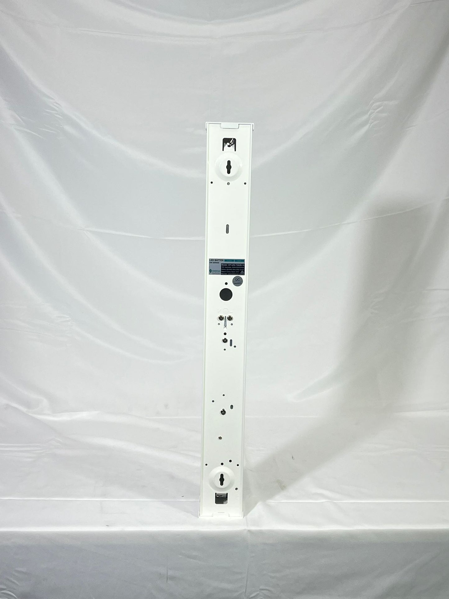 Emerald Planet LED Batten Light – 18W, 120° Beam, 1200 mm