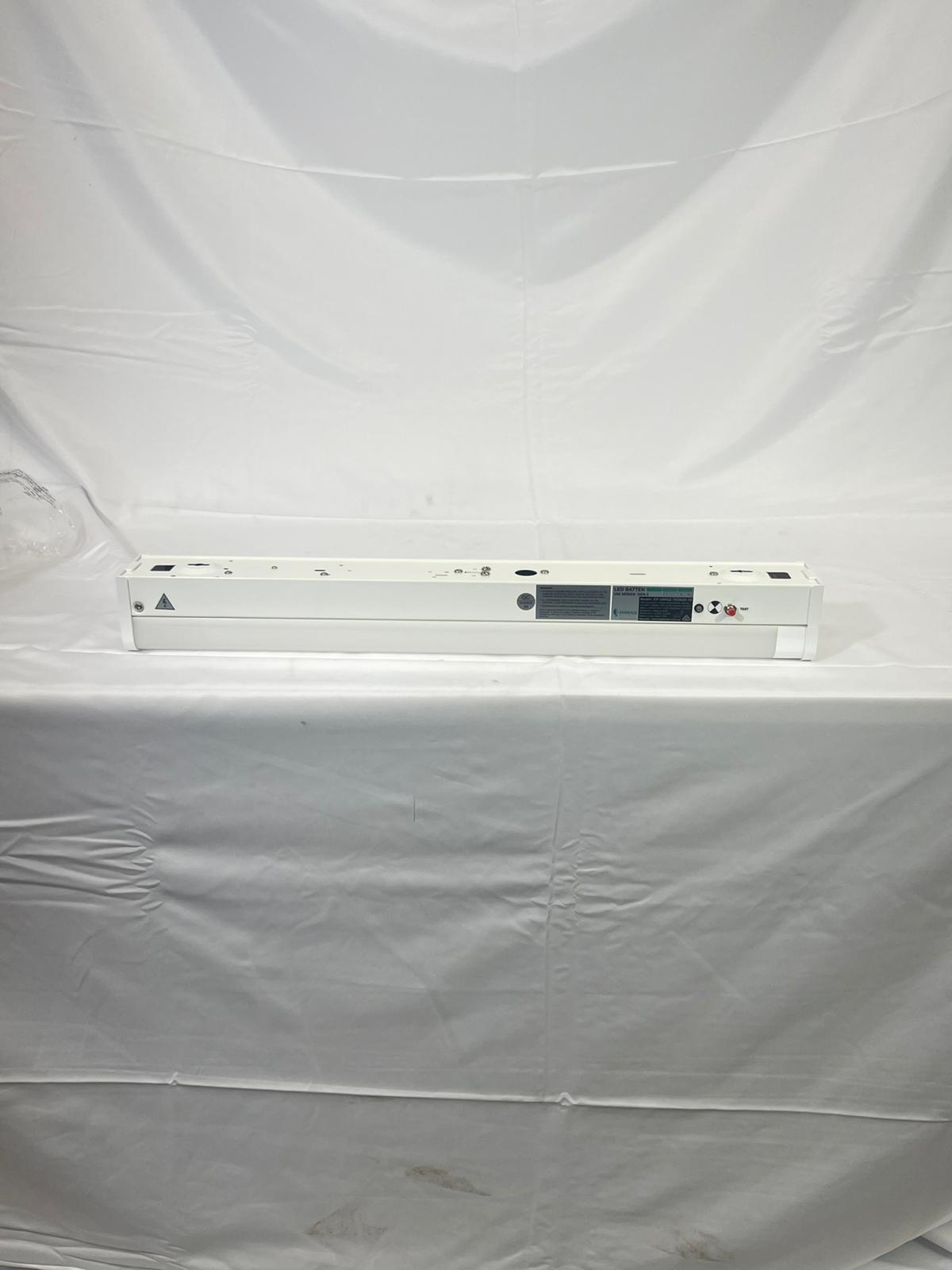 Emerald Planet LED Batten IP65, 120deg, 600mm