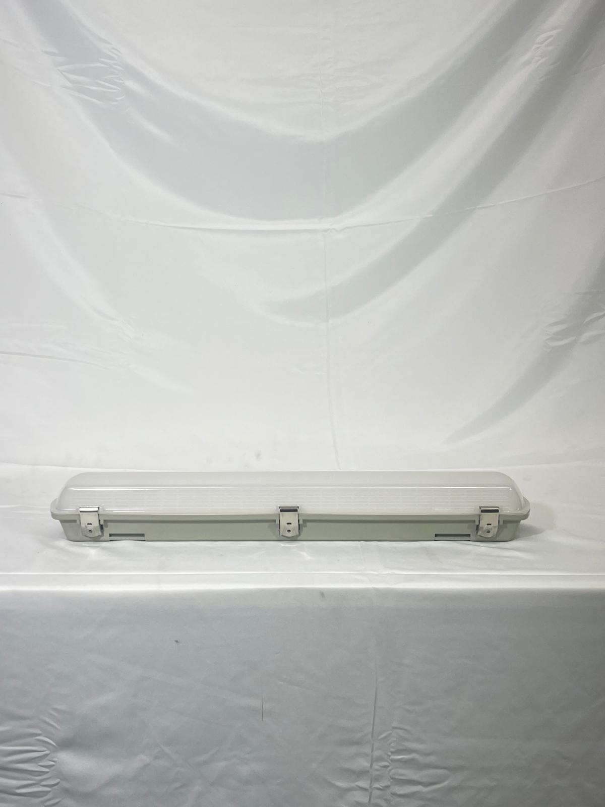 Emerald Planet LED Batten IP65, 120deg, 600mm