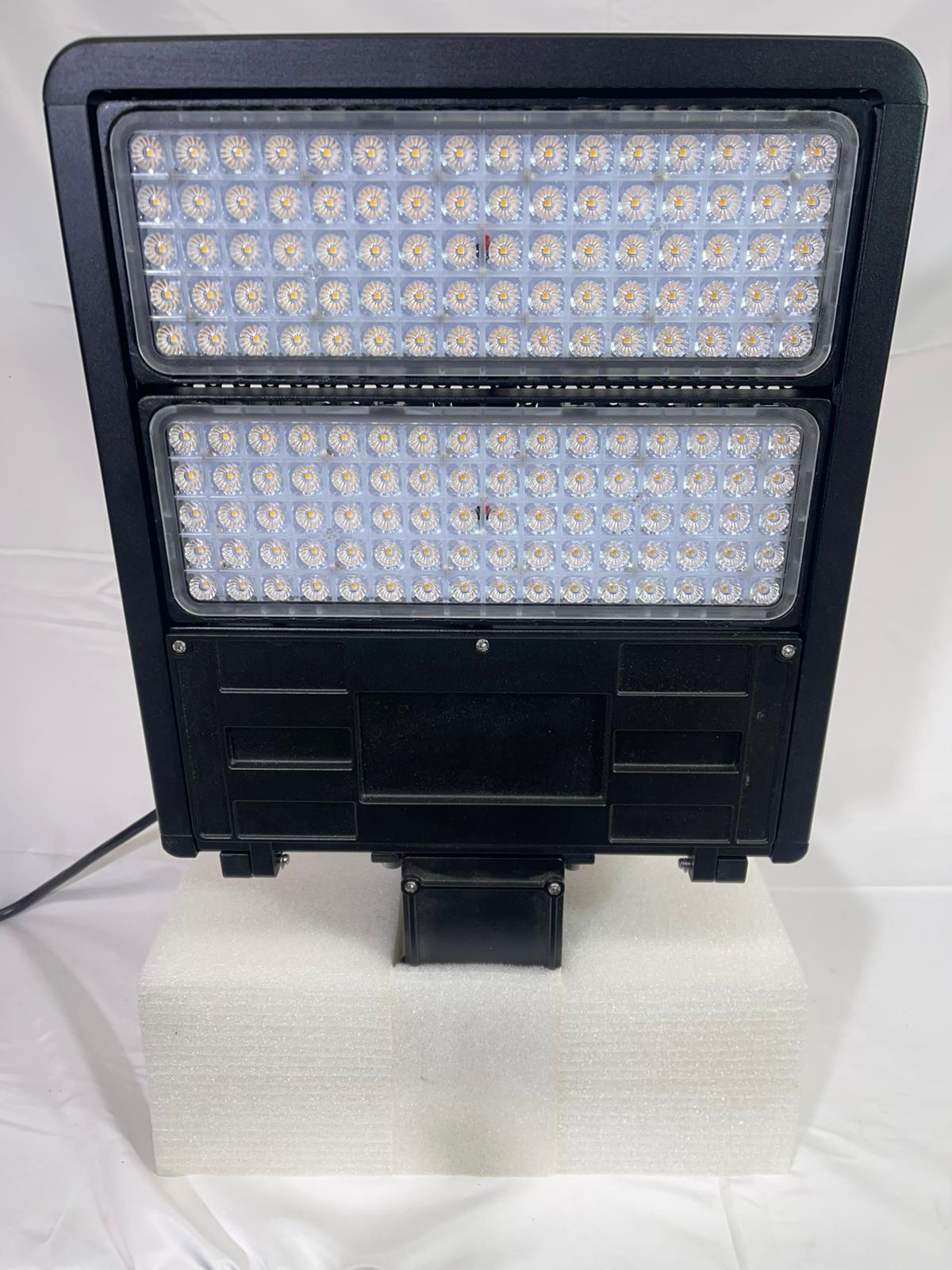Flood Light 132w