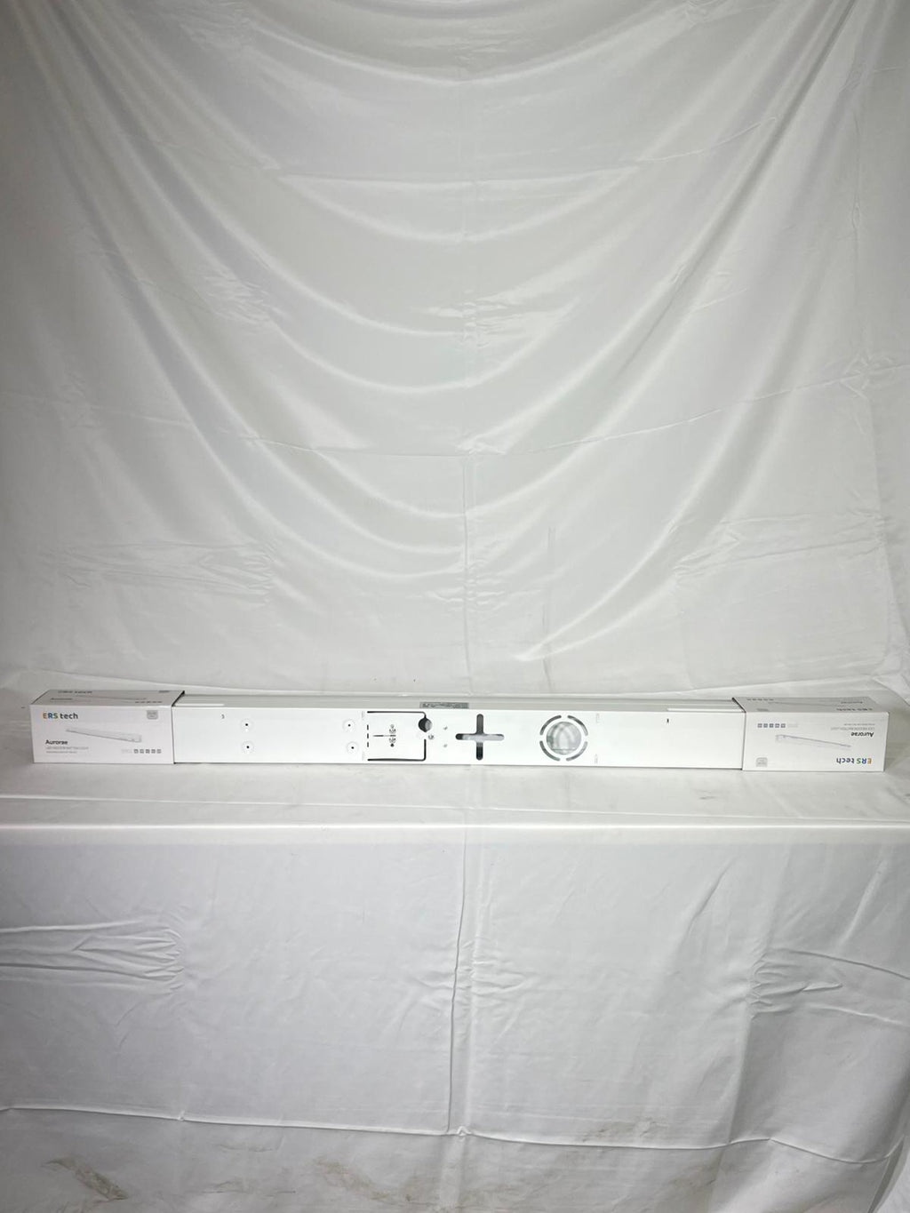 ERS Tech Aurorae LED Indoor Batten Lights CCT: 4,000K 16W 111