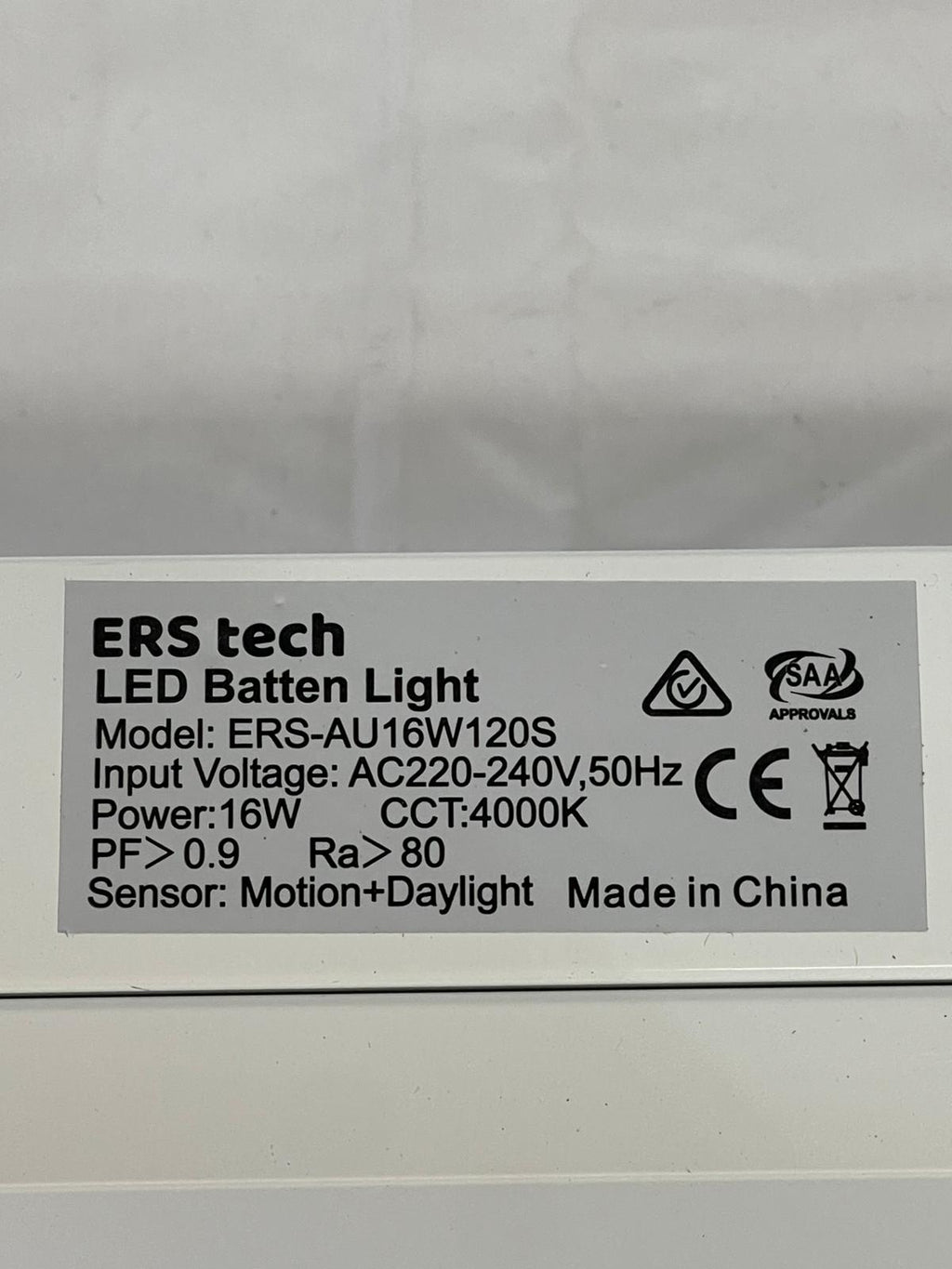 ERS Tech Aurorae LED Indoor Batten Lights CCT: 4,000K 16W 111